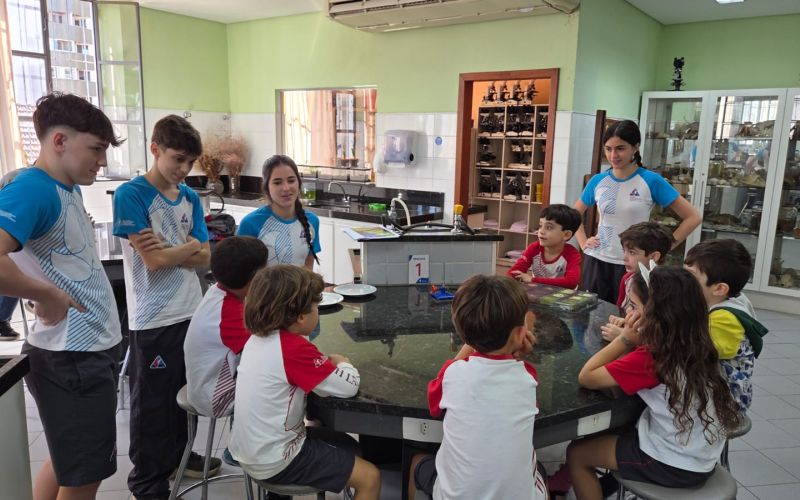 Exposição da miniempresa “Essenza”